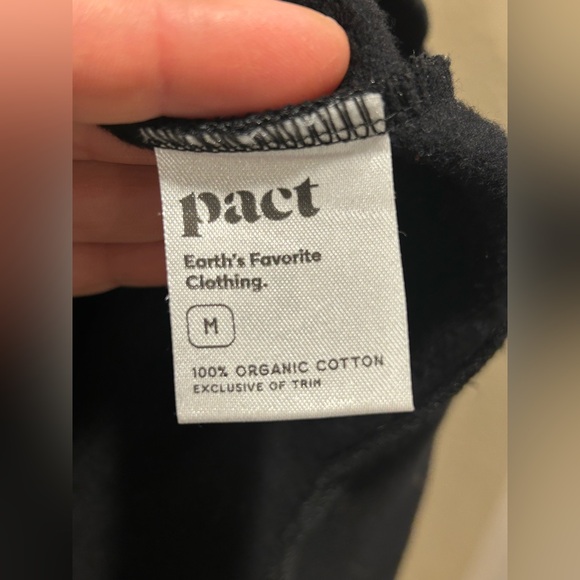 Pact Organic Cotton Hoodie In Black , size M - Picture 4 of 5